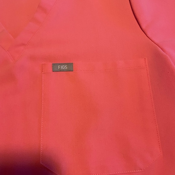 PINK FIGS ONE POCKET TOP - Picture 3 of 4